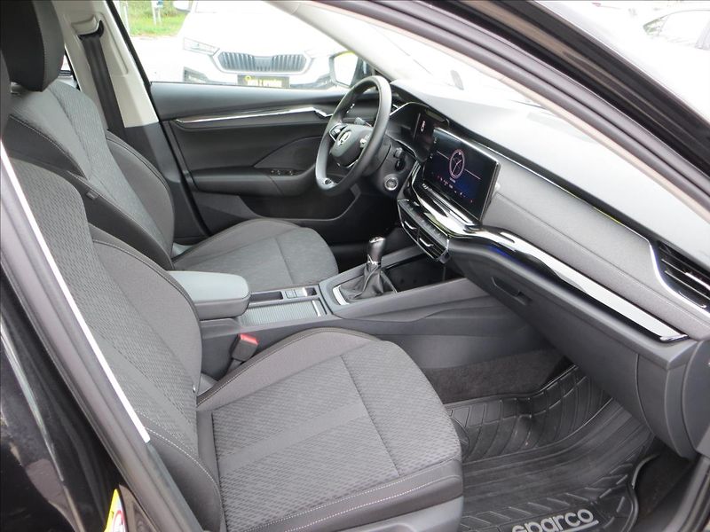 Škoda Octavia 2,0 TDI Style ČR - fotka 11 z 22
