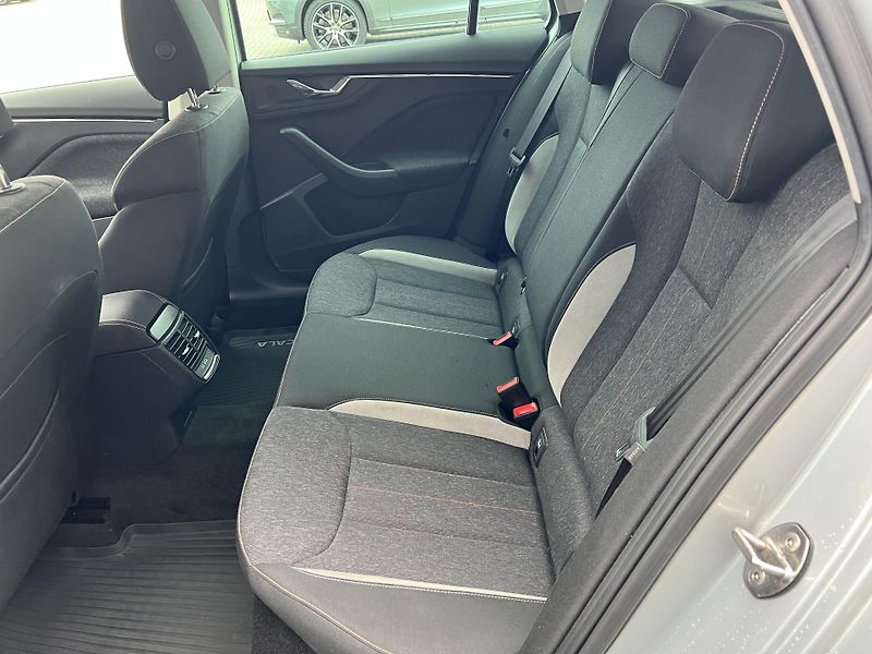 Škoda Scala (2022) 1,5TSi 110kW STYLE - fotka 23 z 38