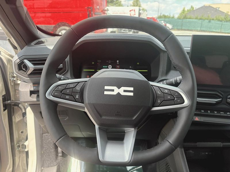 Dacia Duster (2026) Journey hybrid-G 150 4x4 - fotka 15 z 22