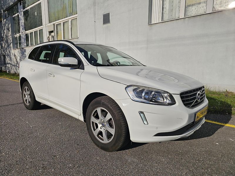 Volvo XC60 (2015) D4 AWD TAŽNÉ AUTOMAT - fotka 7 z 17