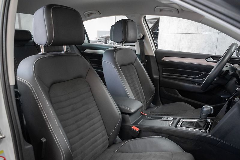 Volkswagen Passat 1.5 TSI ELEGANCE*DSG*DPH*ČR 1M - fotka 11 z 39