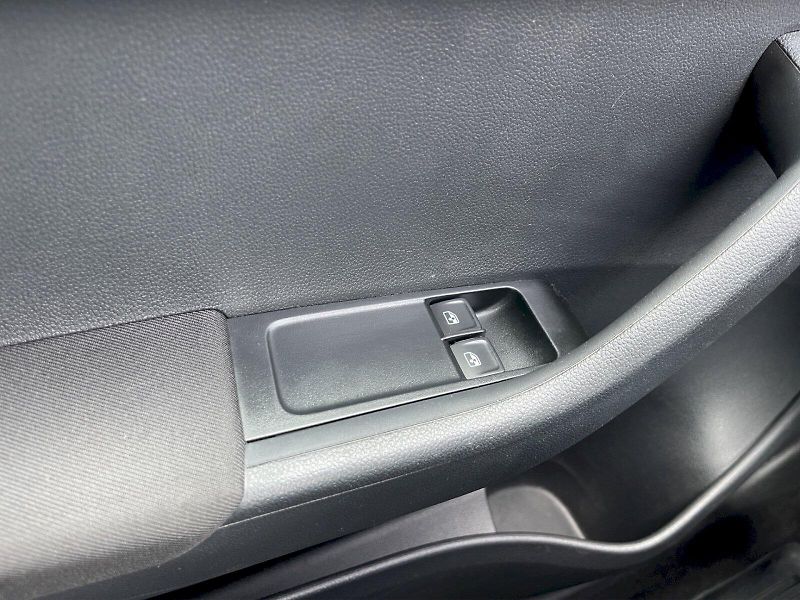 Škoda Fabia (2022) 1.0 TSI 70kW Ambition Plus Com - fotka 23 z 33