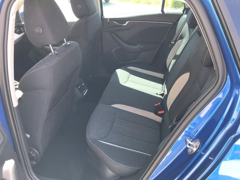 Škoda Scala (2025) SELEC TSI 110/1.5 A7F - fotka 16 z 26
