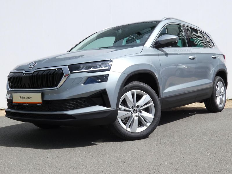 Škoda Karoq (2026) Top Selection 1.5 TSI 110 kW D - fotka 6 z 30