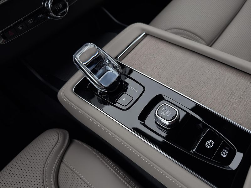 Volvo XC90 (2026) T8 AWD Plug-in BRIGHT PLUS 7m - fotka 24 z 27