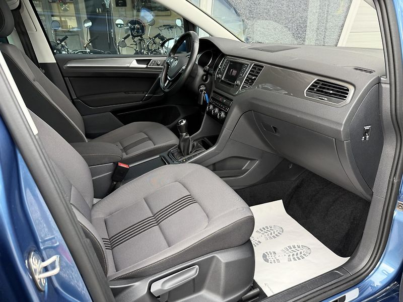 Volkswagen Golf Sportsvan 1,2 TSI Allstar - fotka 23 z 43