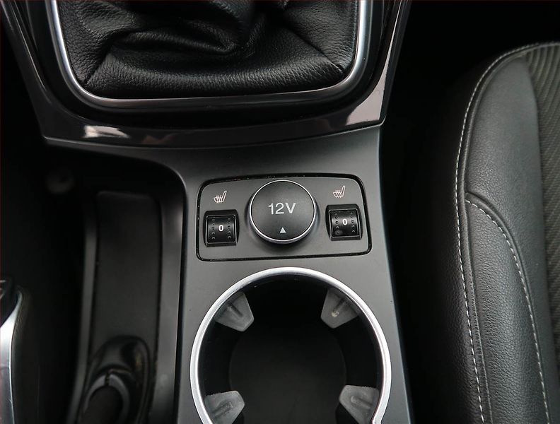 Ford Kuga (2014) 2.0 TDCi, 4X4, Serv.kniha - fotka 18 z 21
