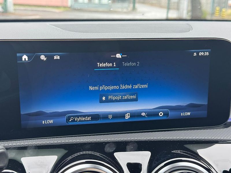 Mercedes-Benz Třídy A A 250 e AMG Premium paket demo - fotka 28 z 33