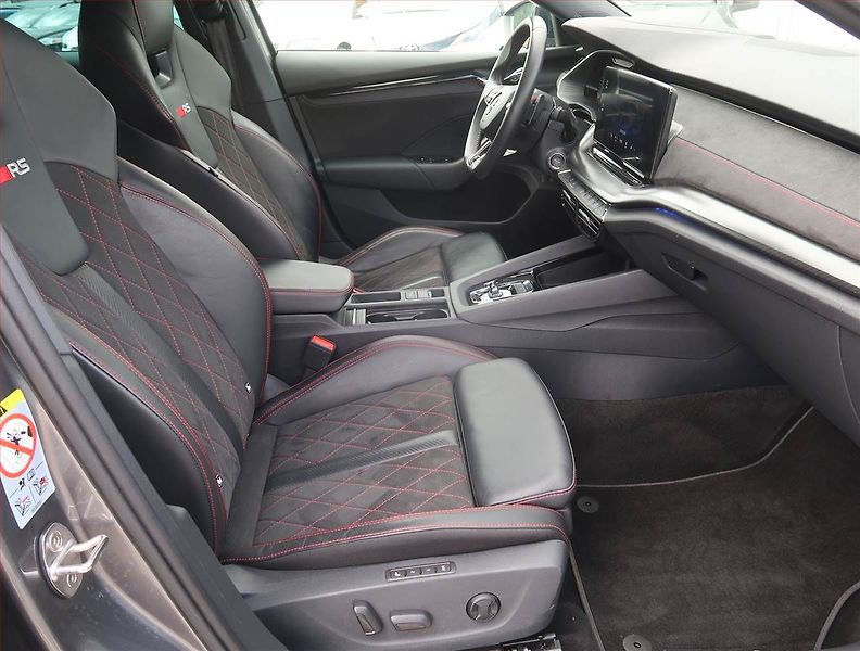 Škoda Octavia (2023) RS 2.0 TSI, RS,180KW,DSG - fotka 9 z 31