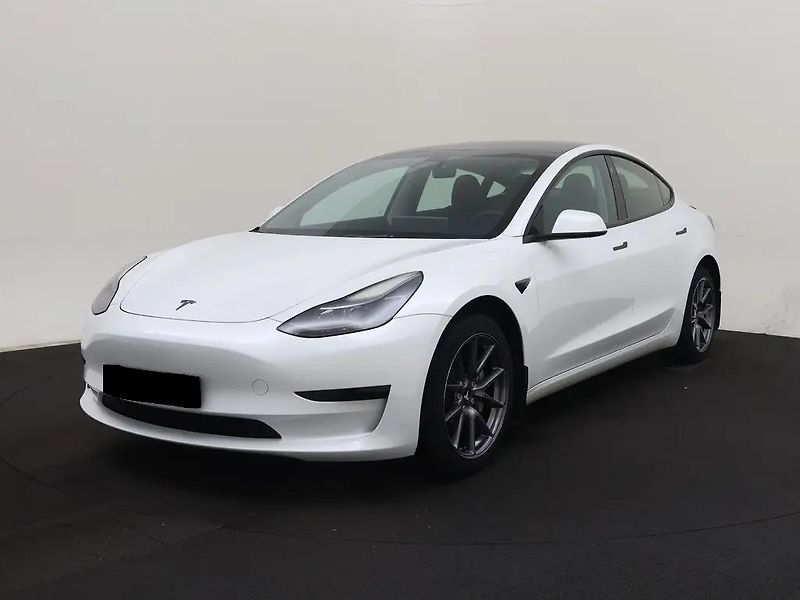 Tesla Model 3 SR LFP 220kW Ryzen 1.Maj  - fotografie inzerátu