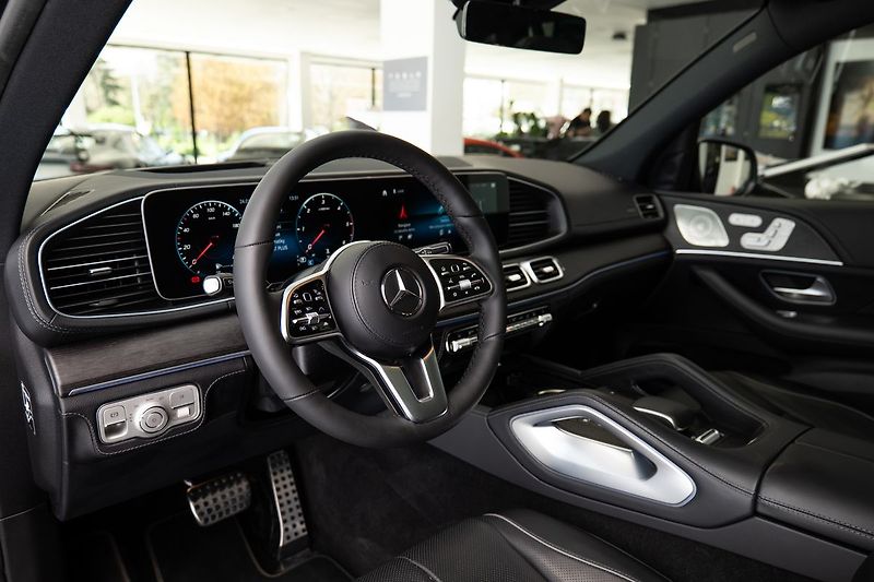 Mercedes-Benz GLS 4Matic AMG Line - fotka 5 z 28