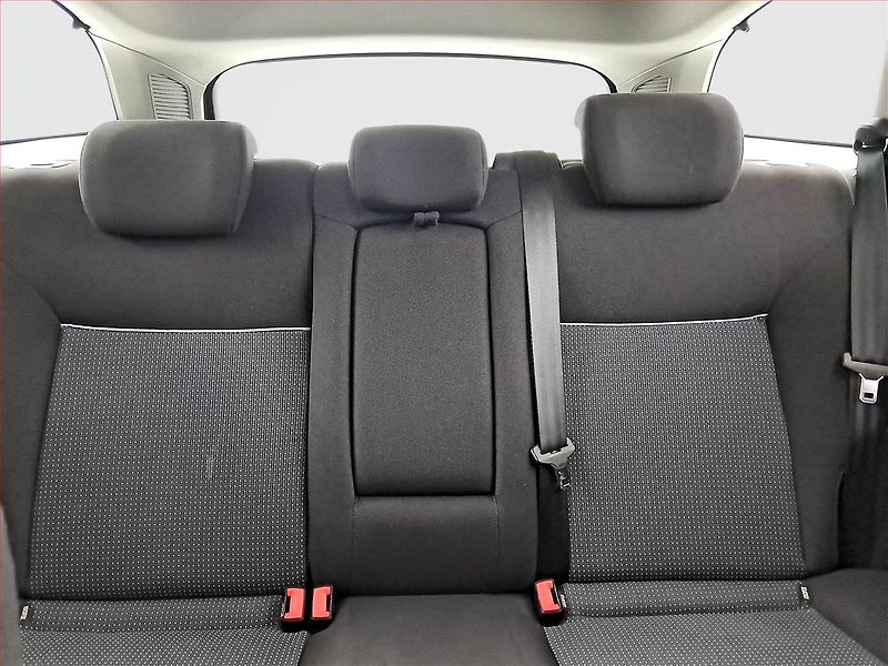 Ford Mondeo (2011) 2.0 TDCi, Vyhř. sedaček - fotka 10 z 14