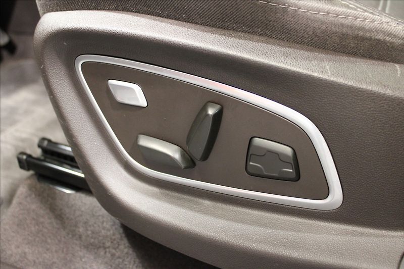 Renault Espace 1,6 dCi panorama, LED, 7 míst - fotka 30 z 35