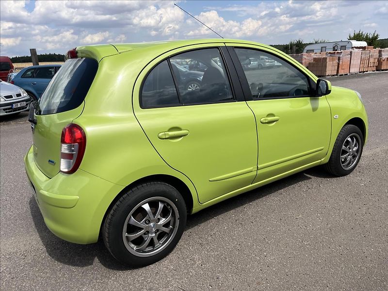 Nissan Micra 1,2 i KLIMA ALU  SERVIS - fotka 5 z 38