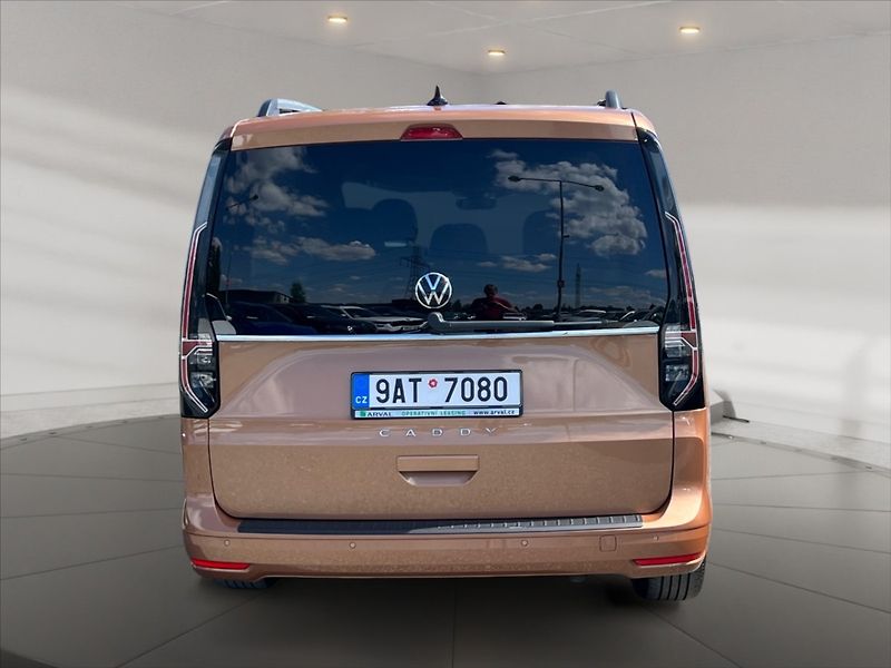 Volkswagen Caddy 2,0 TDI Style DSG Maxi - fotka 5 z 11