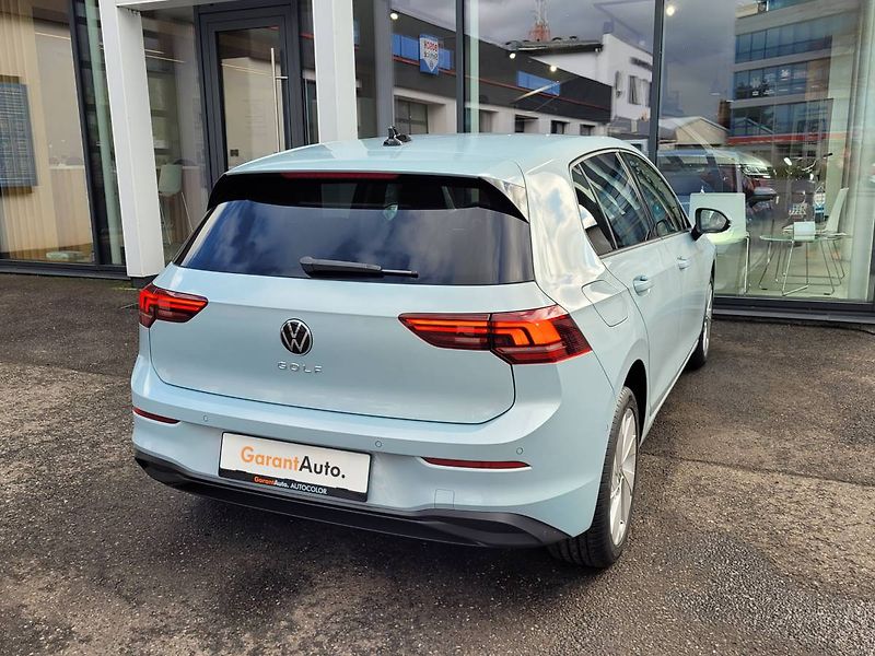 Volkswagen Golf (2025) 1.5 TSI People - fotka 3 z 54
