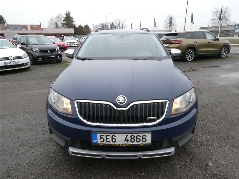 Škoda Octavia 2,0 TDi SCOUT,4x4,2x kola,DPH - fotka 2 z 37
