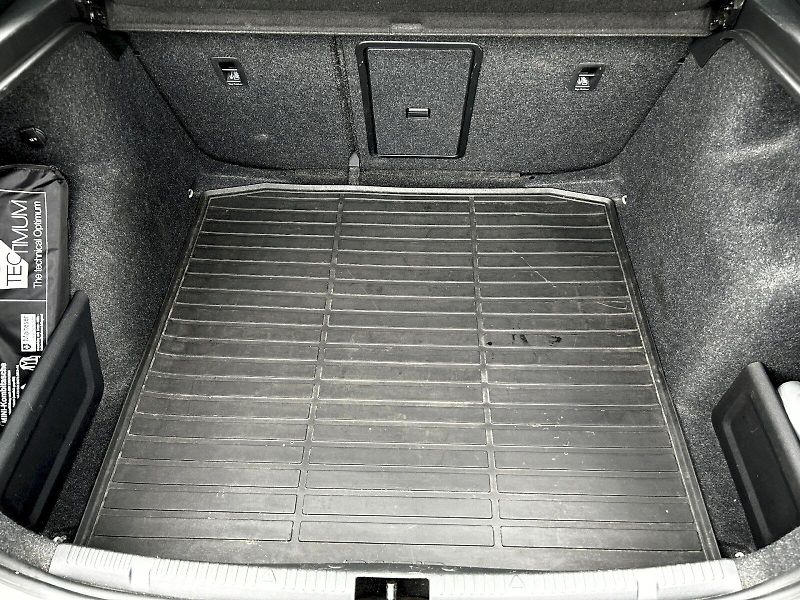 Škoda Rapid (2018) 1.0 TSI 70kW MP5 Monte Carlo - fotka 27 z 32