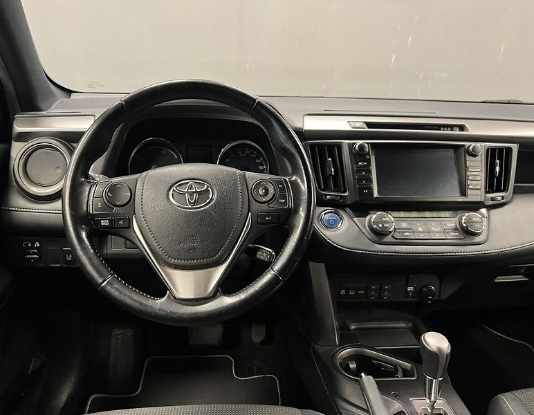 Toyota RAV4 2,5 Hybrid AT AWD Style - fotka 5 z 18
