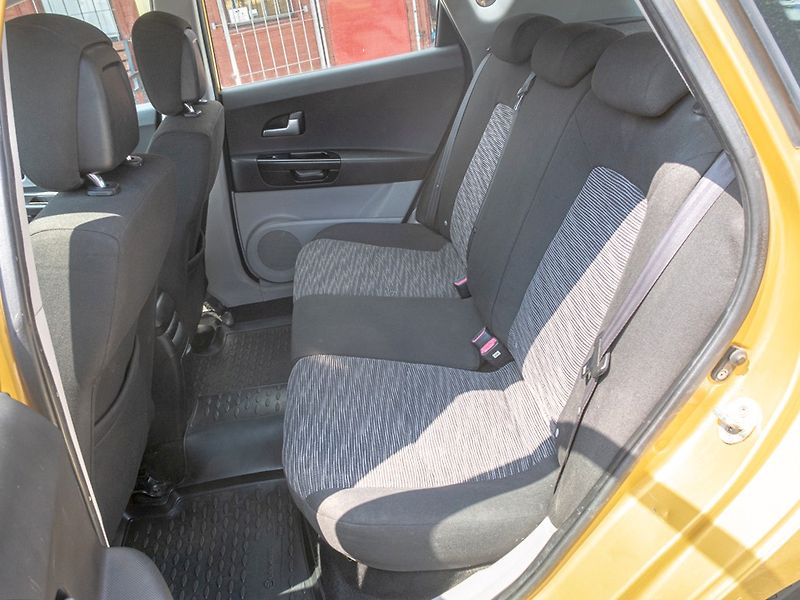 Kia Ceed (2007) ČR 12/07 1.4i 80KW - fotka 33 z 40