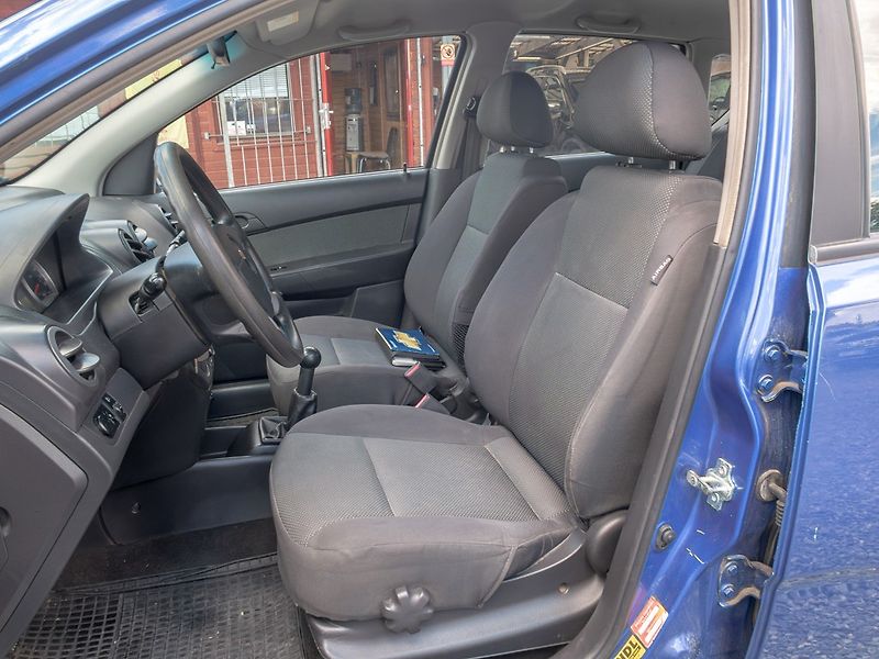 Chevrolet Aveo (2009) 1.2i 62KW - fotka 13 z 38