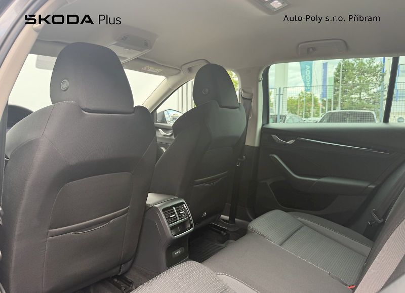 Škoda Octavia (2025) Selection 1.5TSI / 110kW 6°MP - fotka 19 z 23
