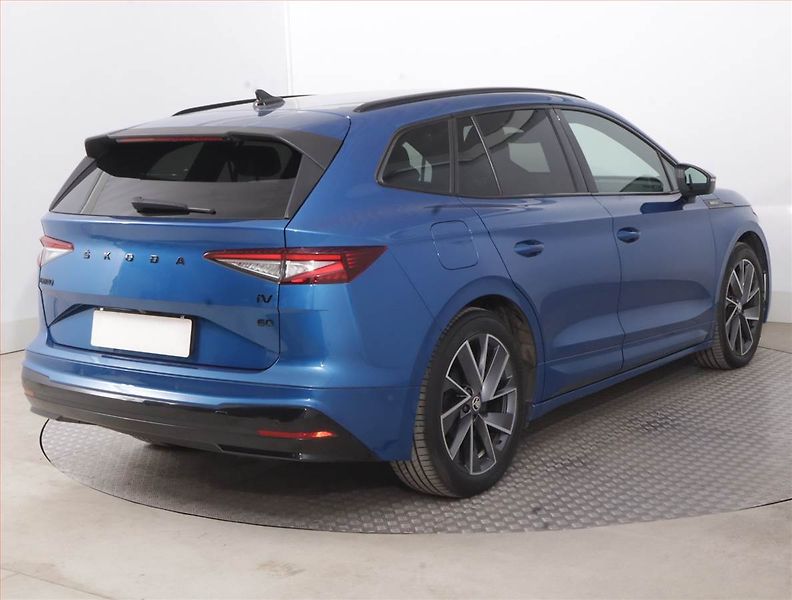 Škoda Enyaq (2023) Sportline iV 60 (62 kWh) - fotka 5 z 17