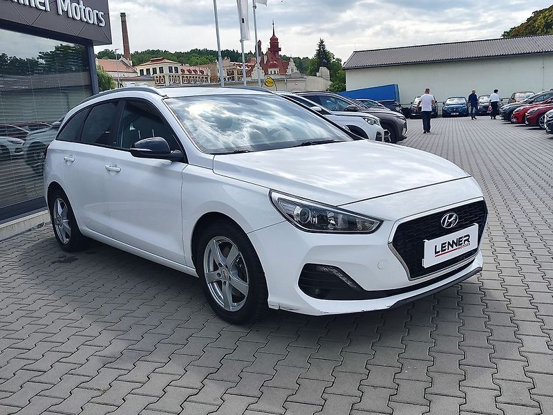 Hyundai i30 1.4 T-GDI/103kW Trikolor Kom - fotka 3 z 32