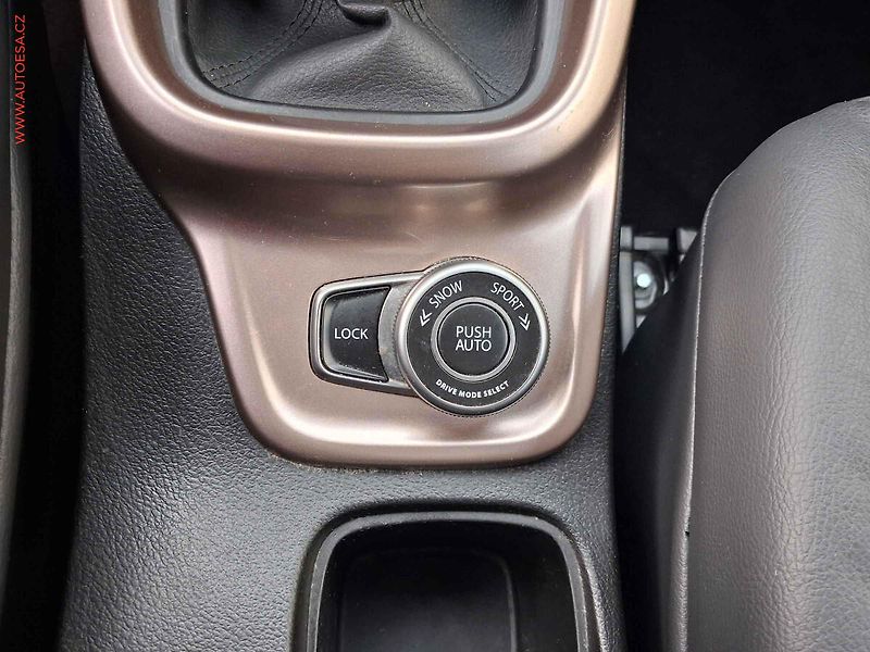 Suzuki Vitara (2018) 1.6 VVT AllGrip, Comfort - fotka 17 z 19