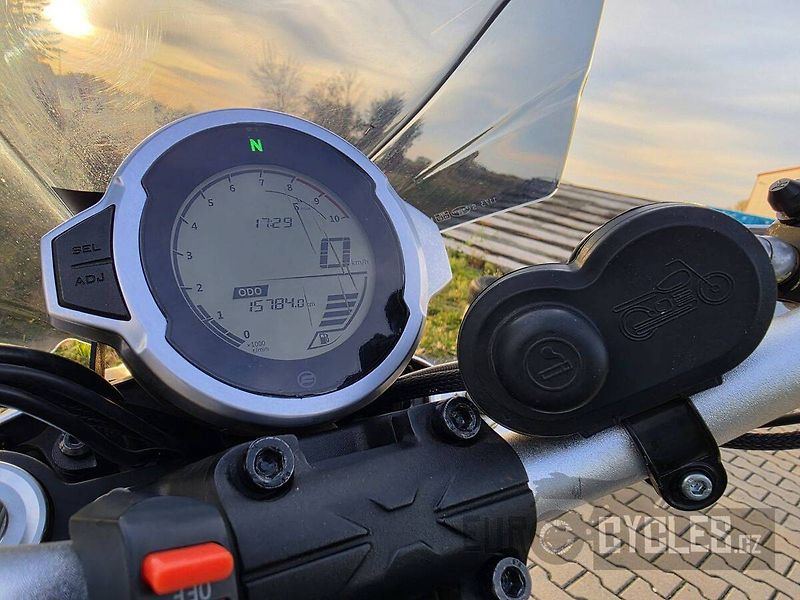 CFMOTO 700 CL-X Heritage (2022) - fotka 17 z 18
