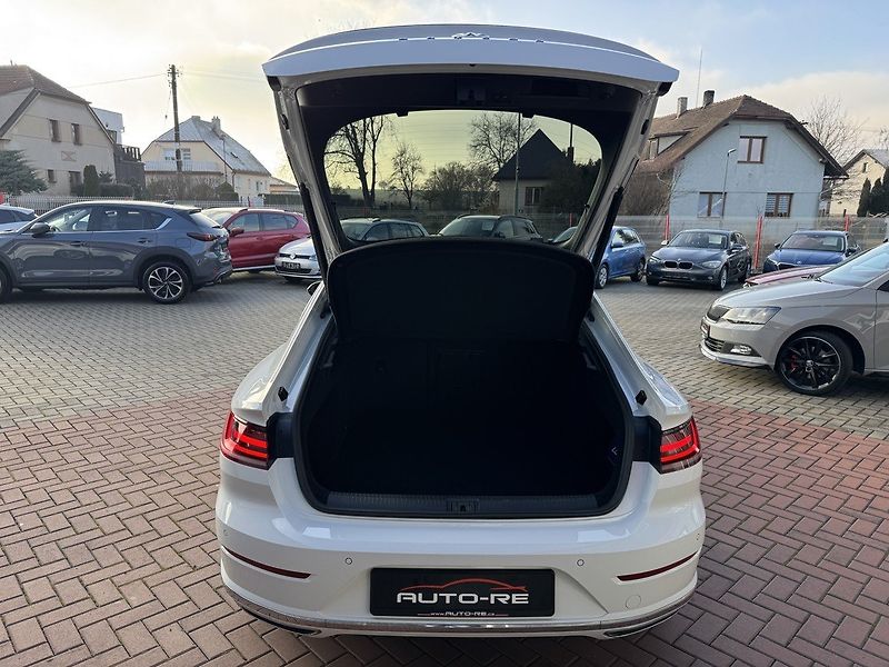 Volkswagen Arteon (2019) 2.0TDi DSG 140kW R-Line - fotka 21 z 50