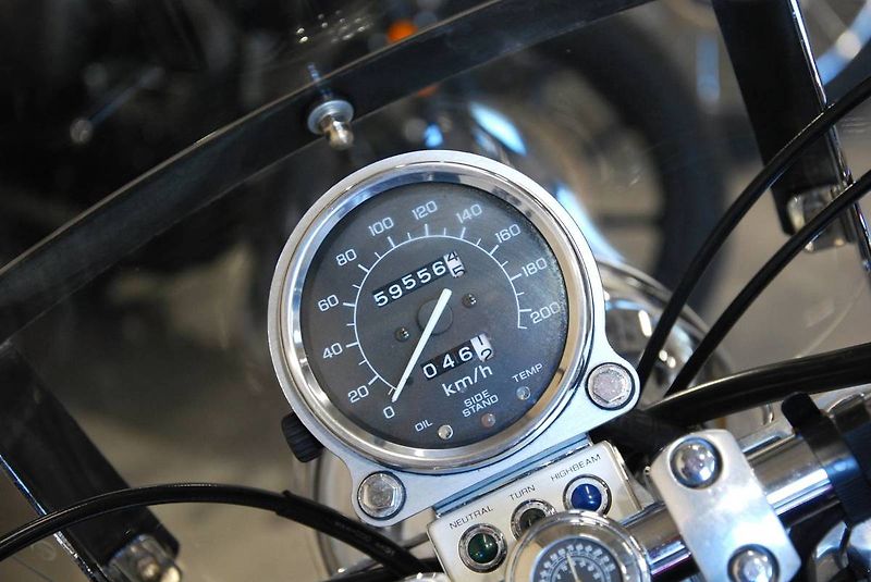 Honda VT 1100 C Shadow (1997) VT 1100 Shadow - hezký stav - fotka 11 z 20