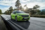 Škoda Enyaq Coupé iV s velmi elegantní karoserií.
