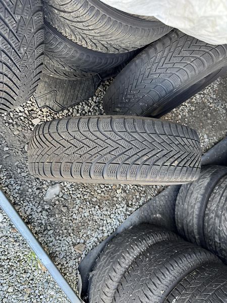 Ford Focus (2010) 1.6-16V,rezervace  - fotka 23 z 28