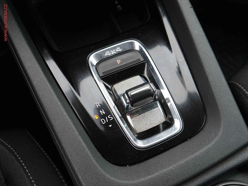 Škoda Octavia (2021) 2.0 TDi 4x4, ČR, Style, DSG - fotka 20 z 21