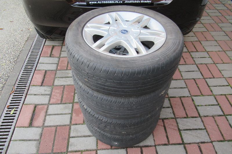 Suzuki Swift 1.2i KLIMA  SADA ALU KOL - fotka 21 z 23