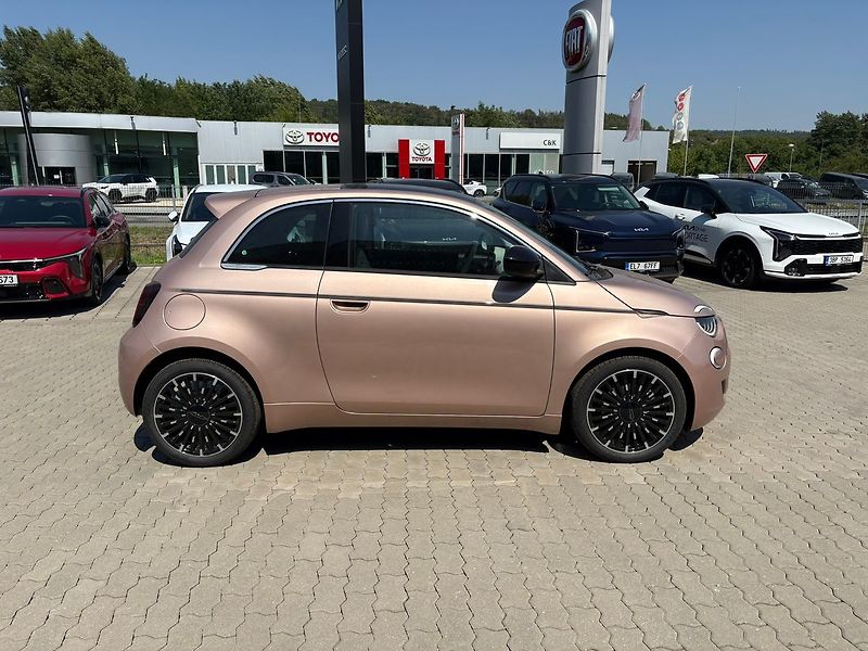 Fiat 500 (2026) Hybrid La Prima HB 1.0 BSG 65k - fotka 8 z 18