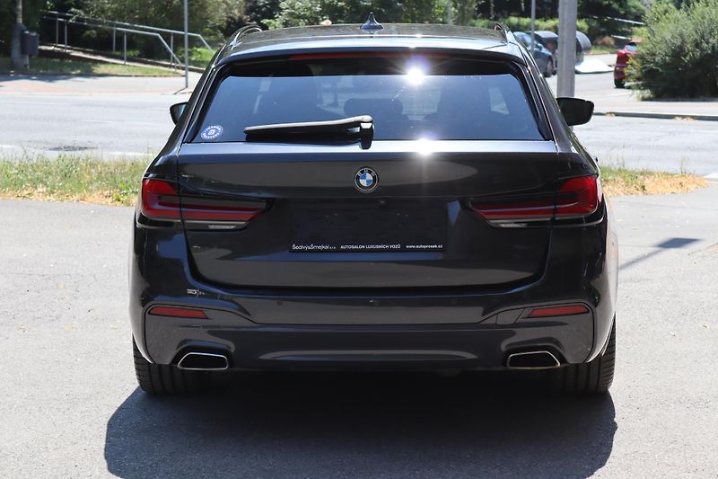 BMW Řada 5 530D XDRIVE TOUR G31 M-PAKET  - fotka 12 z 50