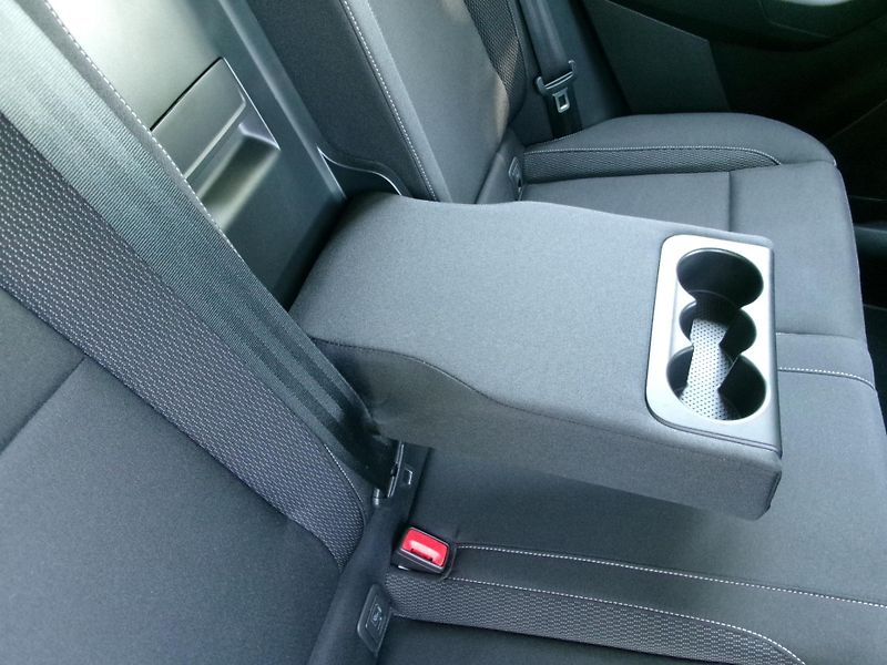 Škoda Karoq (2023) 2,0TDI DSG ACC BT  - fotka 17 z 28