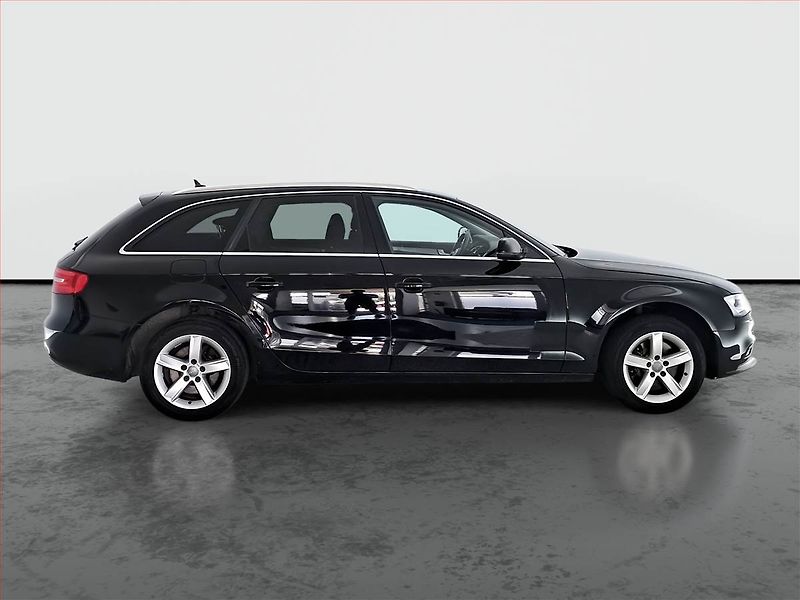 Audi A4 (2012) 2.0 TDI, Navi, Xenony - fotka 6 z 19