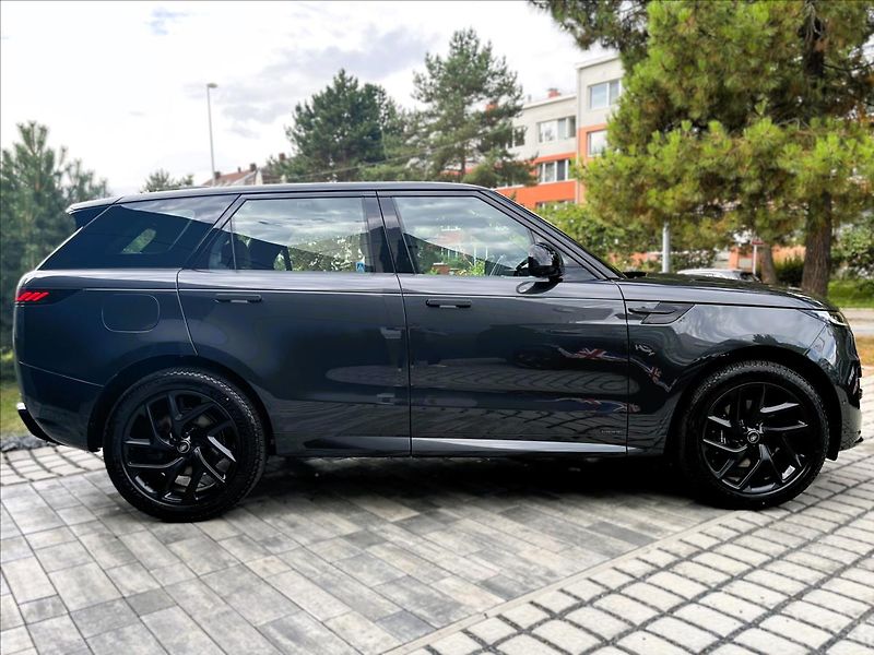 Land Rover Range Rover Sport (2026) 3,0 P460e DYNAMIC SE PHEV - fotka 8 z 28