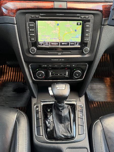 Škoda Superb (2009) - fotka 21 z 46