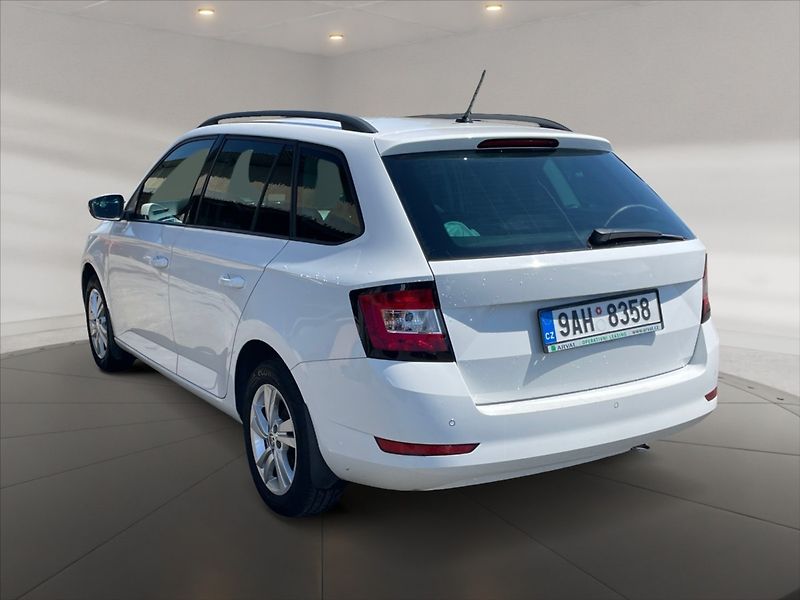 Škoda Fabia 1,0 TSI 70 Ambition - fotka 4 z 11