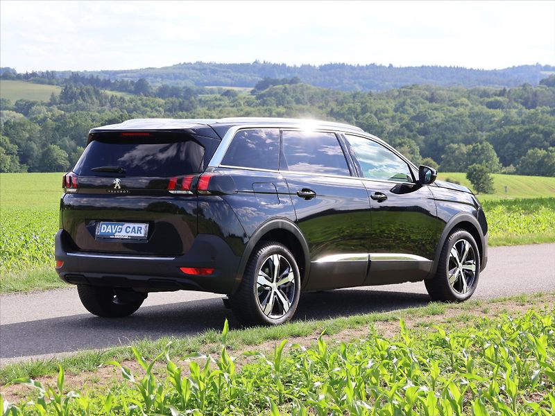 Peugeot 5008 1,2 PT Aut. Allure 7-Míst DPH - fotka 7 z 39