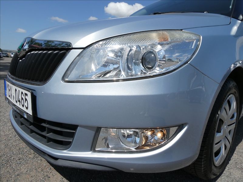 Škoda Fabia 1,2 Tsi 63kW SPORT,digi.klima - fotka 4 z 36
