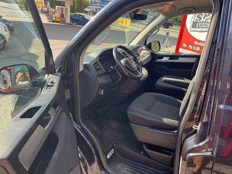 Volkswagen Multivan 2.0TDi Comfortline.