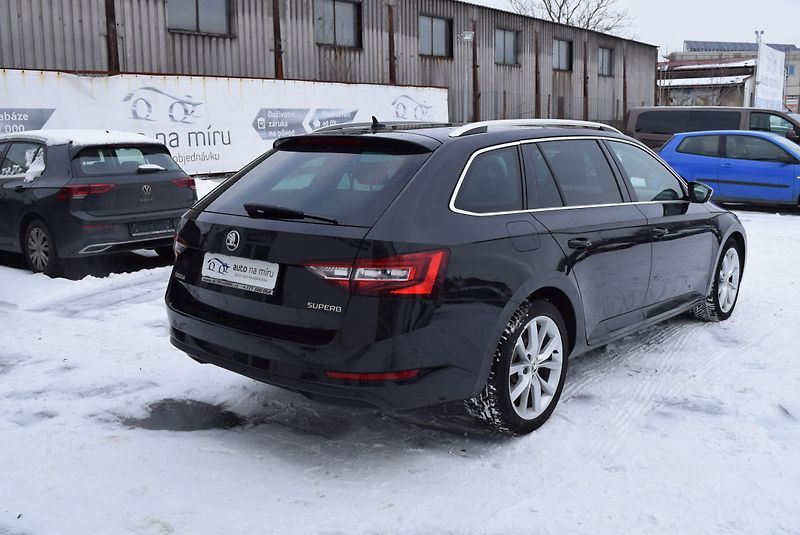 Škoda Superb (2017) 1.4TSI 92kwSTYLE XEN NAVI APP  - fotka 8 z 49