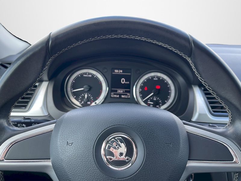 Škoda Rapid (2015) 1.2 TSI 63kW Spaceback Edition - fotka 8 z 27