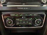 Škoda Superb (2013) 2.0 TDi, Elegance, DSG, +ALU - náhled 16