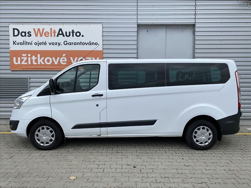 Ford Transit Custom 2,2 TDCi 92kW 9Míst L2 - fotka 3 z 24
